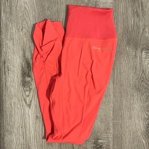 Whitney Simmon’s ribbed leggings